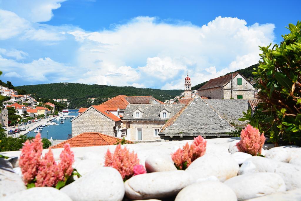 Apartments Mladinic Pucisca Εξωτερικό φωτογραφία