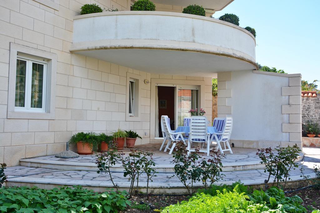 Apartments Mladinic Pucisca Εξωτερικό φωτογραφία