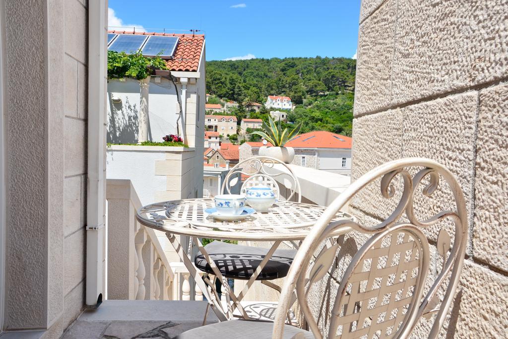 Apartments Mladinic Pucisca Εξωτερικό φωτογραφία