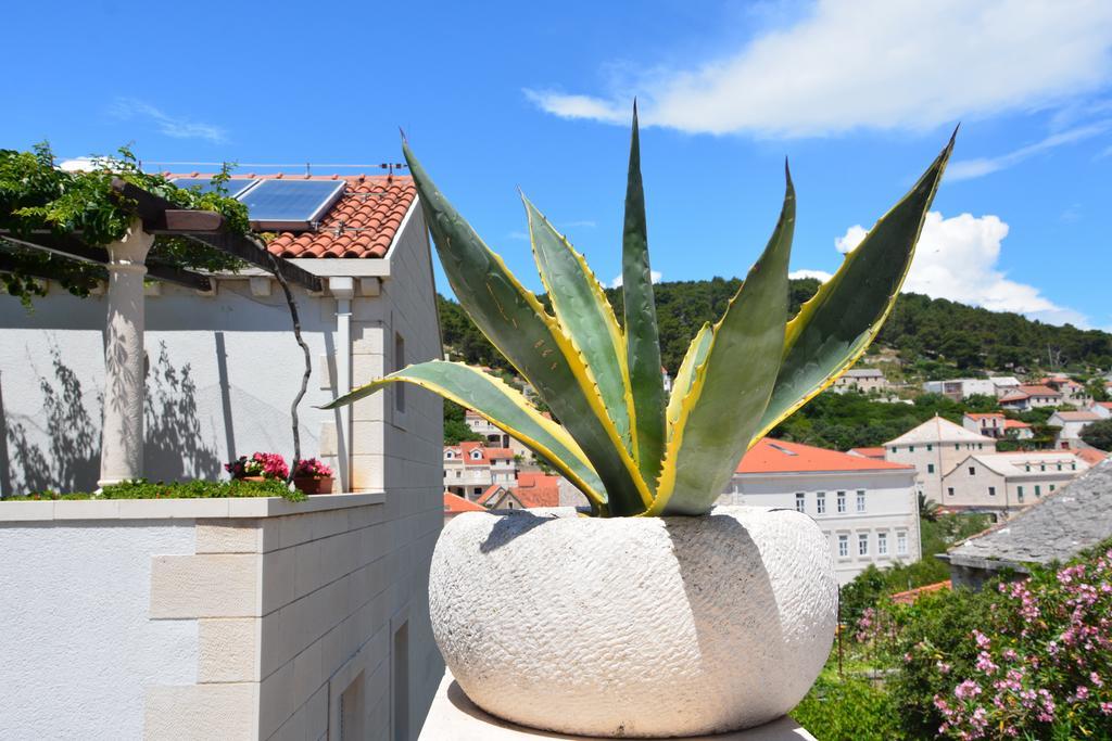 Apartments Mladinic Pucisca Εξωτερικό φωτογραφία